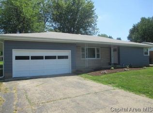 1417 W Walnut St, Jacksonville, IL