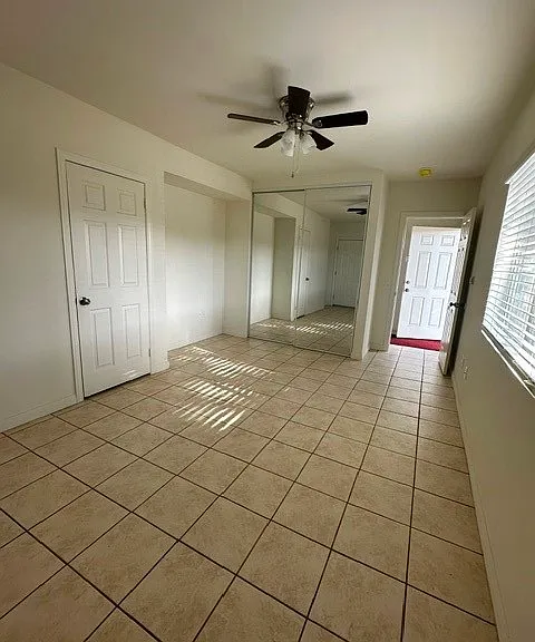 5628 Lime Ave — Photo 3