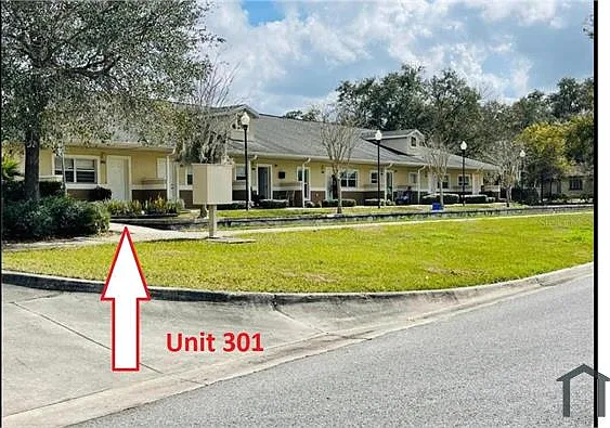 301 S Cedar Ave #305