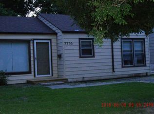 2233 S Greenwood Ave, Wichita, KS 67211