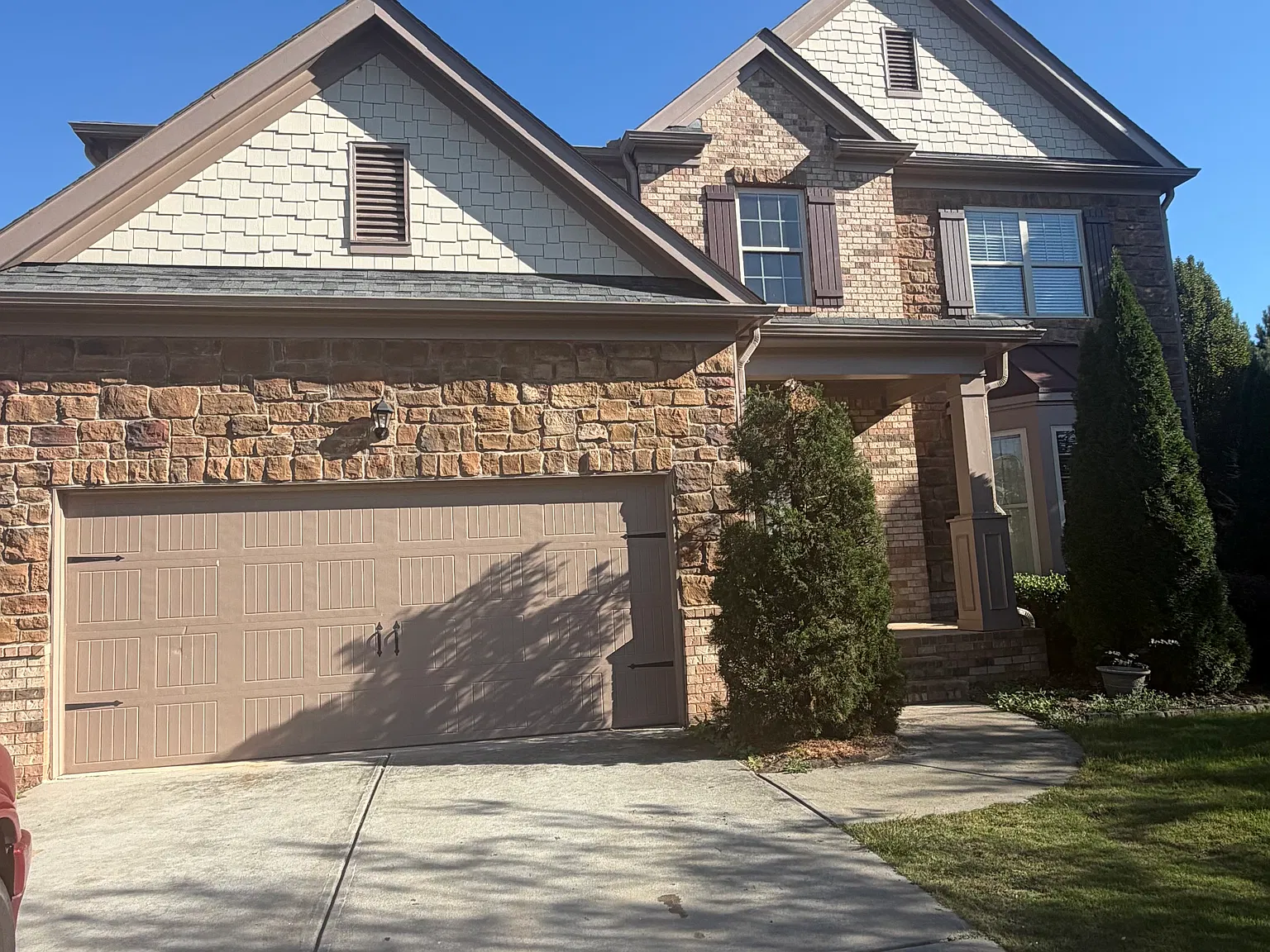5 bed, 2950 sqft, $2,800 — Photo 4