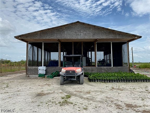 2nd image of 5567 5th Rd