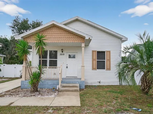 3219 Spooner Dr, Plant City, FL 33563