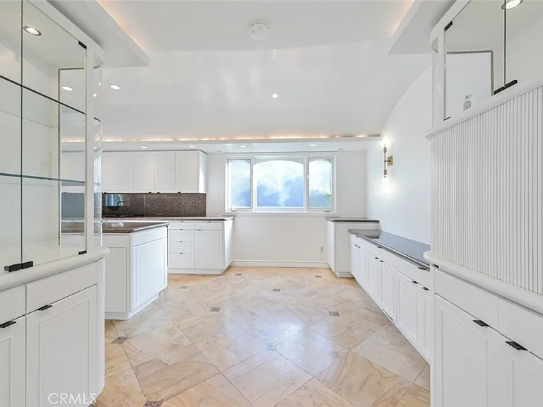 411 Goldenrod Ave #B — Photo 10