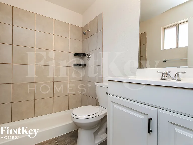 32 W Fairmont Dr — Photo 12