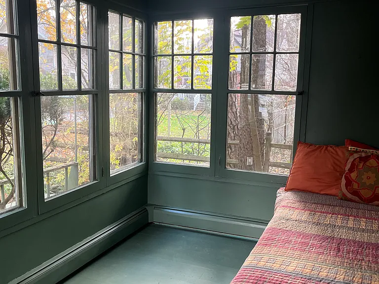 168 Green St — Photo 12