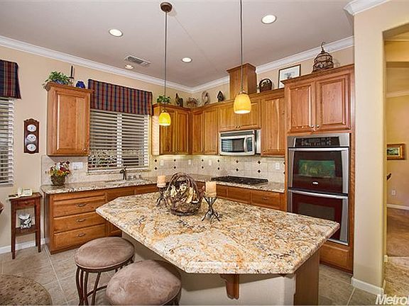 5th image of 6076 Creekberry Way