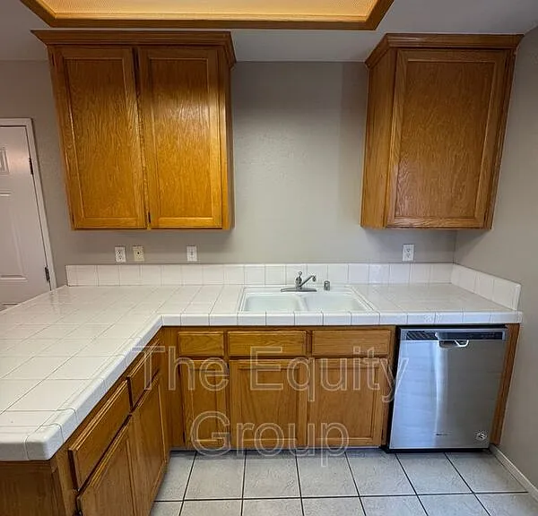 2824 N County Center St — Photo 6