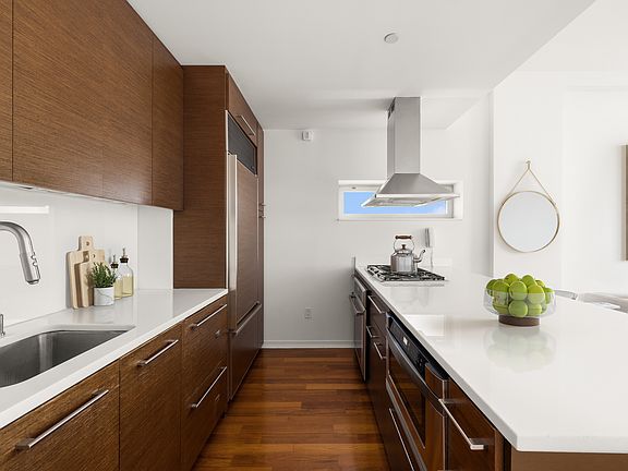 4th image of 39 E 29th St #30-C