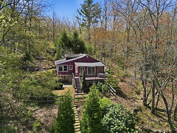 2nd image of 153 Shoreline Dr