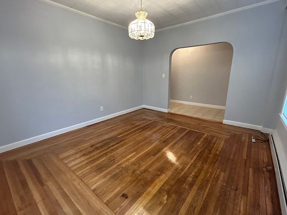 5th image of 52 Pine St #1