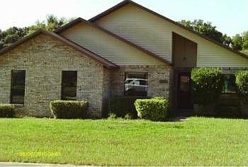 2nd image of 3824 SE 61st Pl