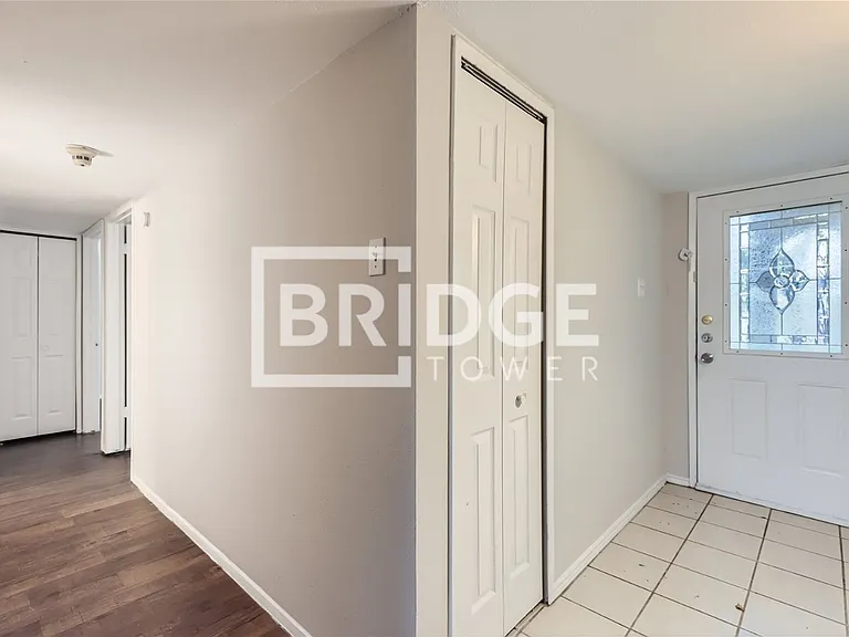 6405 Magnolia Ln — Photo 2