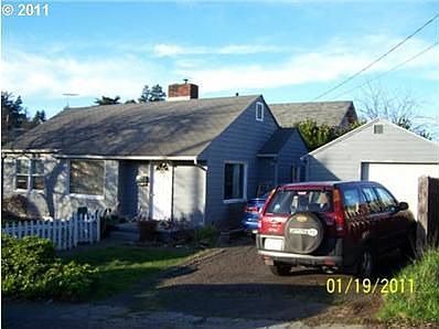 2nd image of 860 Date Ave