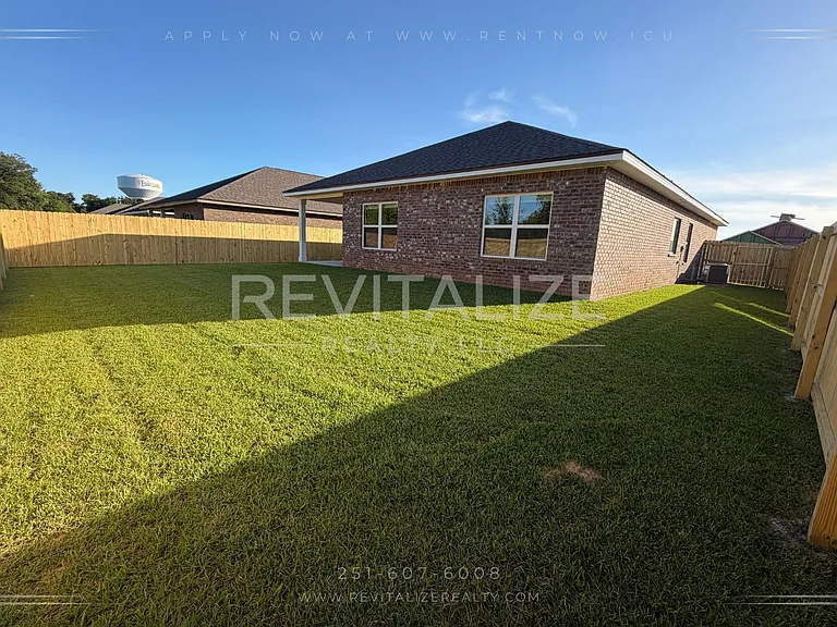 14930 Dayton Cir — Photo 28