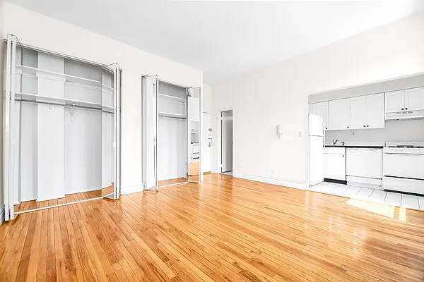 Rented by REAL New York | media 4