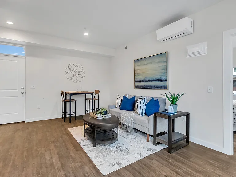 4501 S Warner St — Photo 11