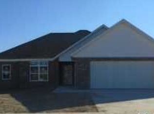 1000 Parker Ln, Pea Ridge, AR 72751