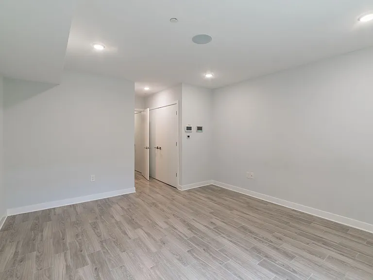 1755 N Marshall Street — Photo 23