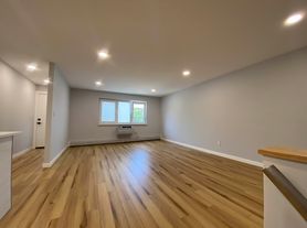 69-18 62nd Rd, Middle Village, NY