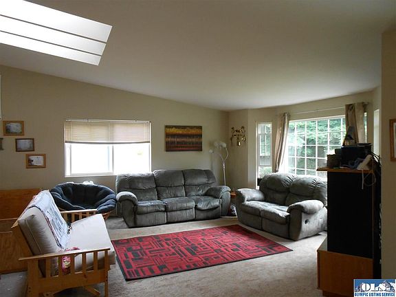 3rd image of 43 Mar Vista Way