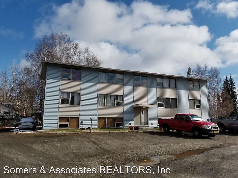 1st image of 170 7th Ave APT 3