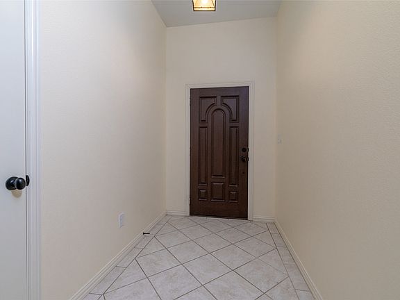 3rd image of 405 Kimbrough Rd