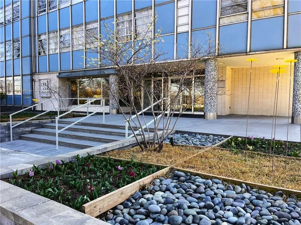 333 W Meyer Blvd APT 611, Kansas City, MO 64113