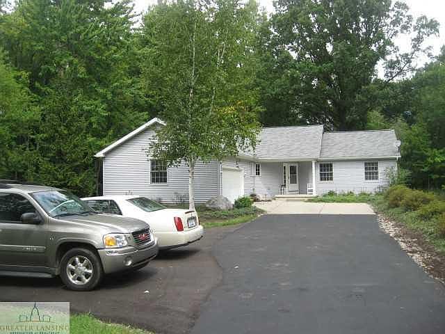1st image of 3162 Biber St
