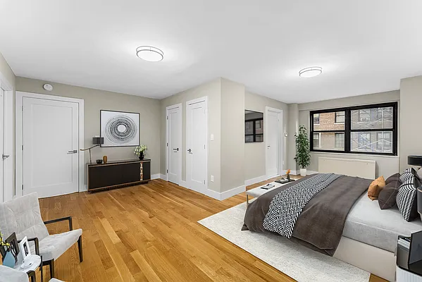 Rented by Compass | media 9