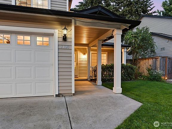 4th image of 1109 SE 182nd Avenue