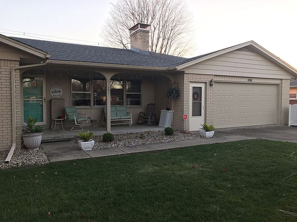 2nd image of 3621 Tulip St