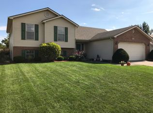 109 Deubner Dr, Englewood, OH 45322