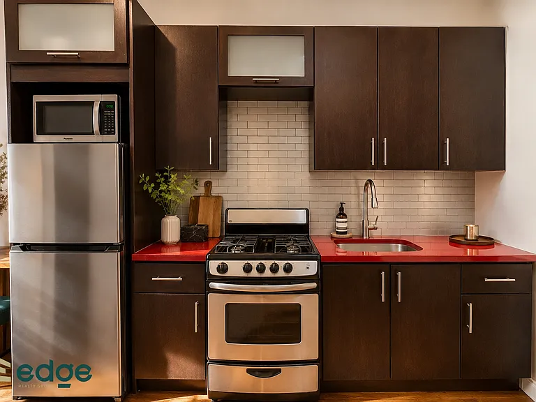 1358 De Kalb Ave #3L — Photo 2