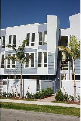1st image of 703 SE 16th Court #703