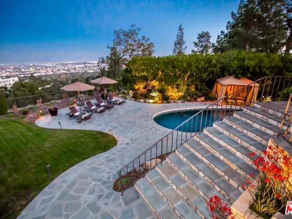 1131 Miradero Rd, Beverly Hills, CA 90210