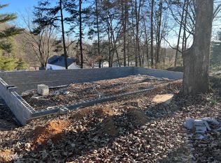 113 Edgewood Heights Ln, Powell, TN 37849