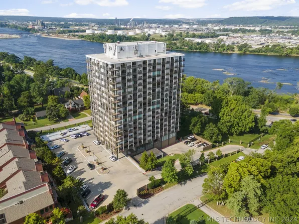 2300 Riverside Dr Unit 4C, Tulsa, OK 74114