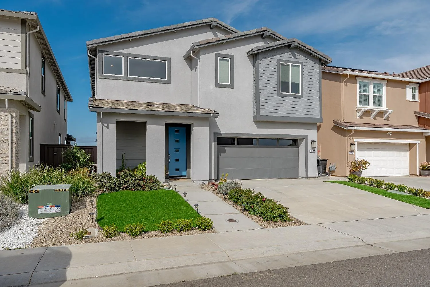 10027 Swordfish Cir photo 1