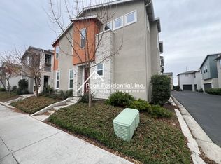 4414 Ocean Ln, Elk Grove, CA 95757