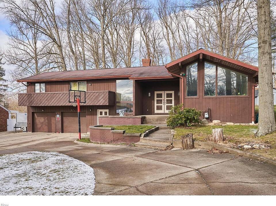 1st image of 2779 Fort Island Dr