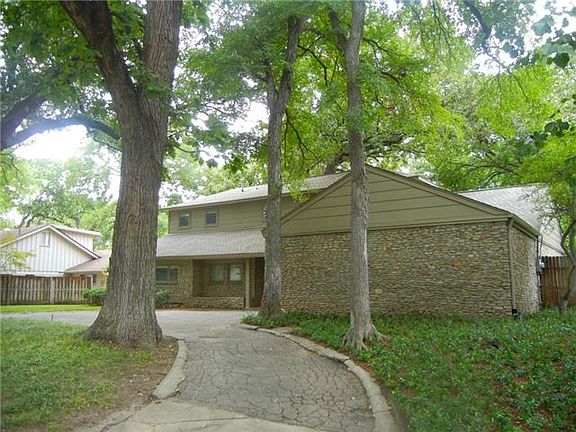 3rd image of 2912 Owenwood Dr