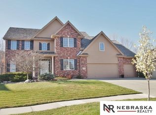 17520 Ohern St, Omaha, NE 68135