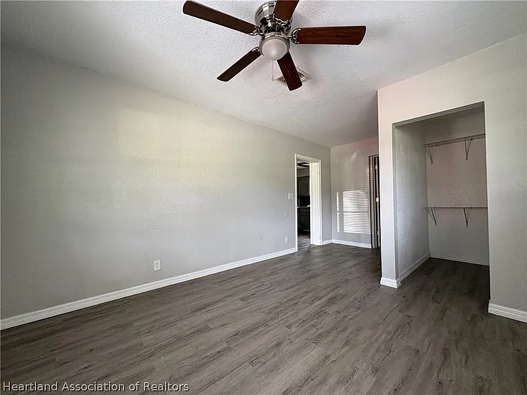 3127 King Dr — Photo 17