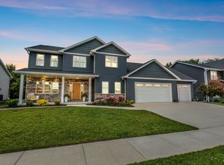 W6018 Ryford St, Menasha, WI 54952