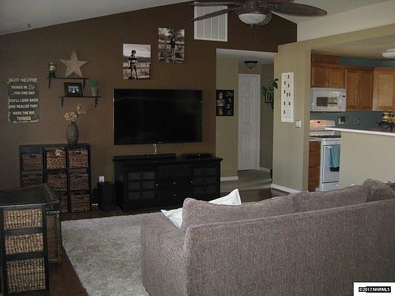 5th image of 1301 W Aylesbury Ct