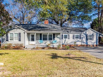 708 N Main St, Lowell, NC, 28098