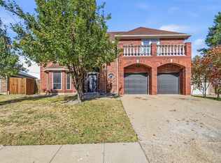 2705 Redstone Dr, Arlington, TX 76001