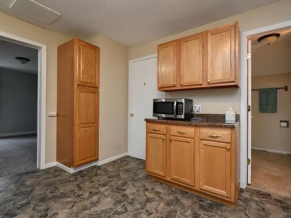 157 E Sanborn St, Winona, MN