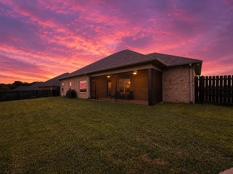 2604 Etna Dr — Photo 24